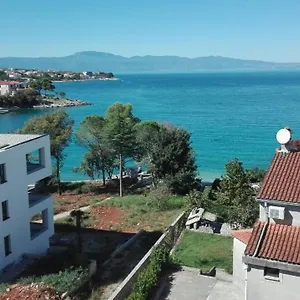 https://apartments-kati.primorje-gorskikotar.com